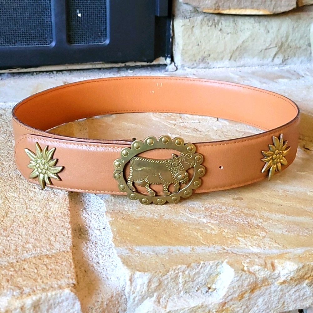 Vintage Leather Belt Women's Size 27-28"